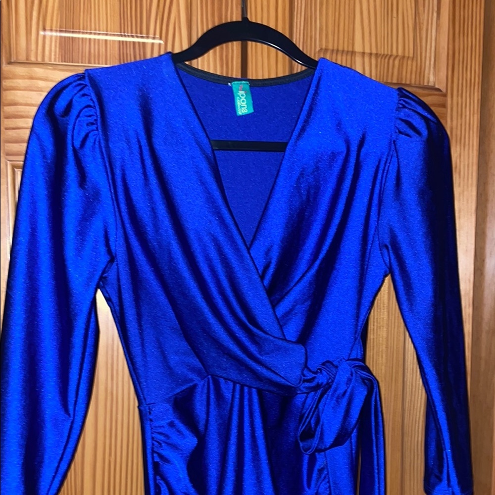 Elegant Blue Midi Dress